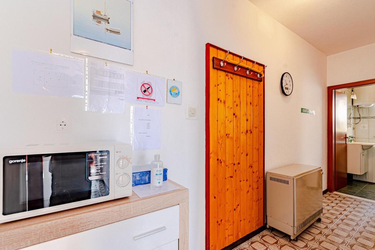 Apartments By The Sea Korcula - 10051 ภายนอก รูปภาพ