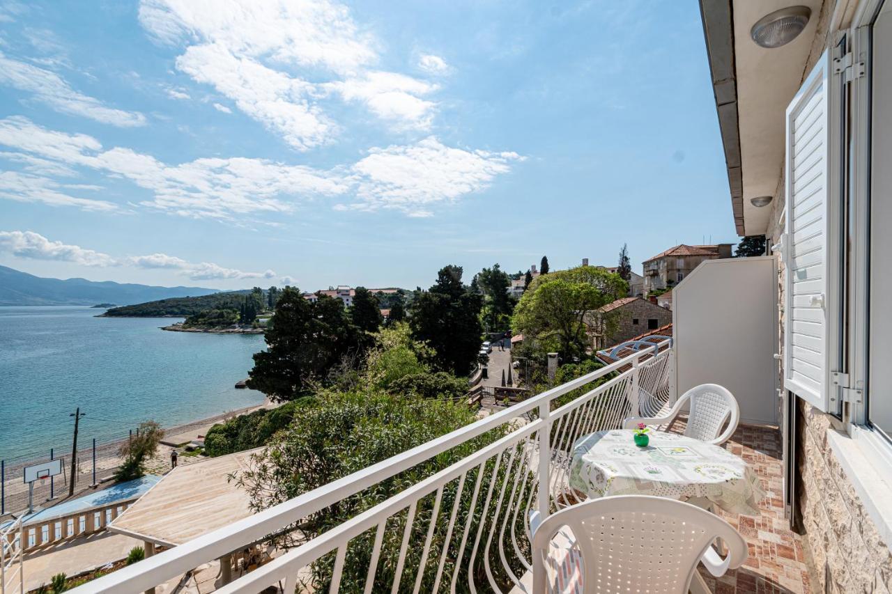 Apartments By The Sea Korcula - 10051 ภายนอก รูปภาพ