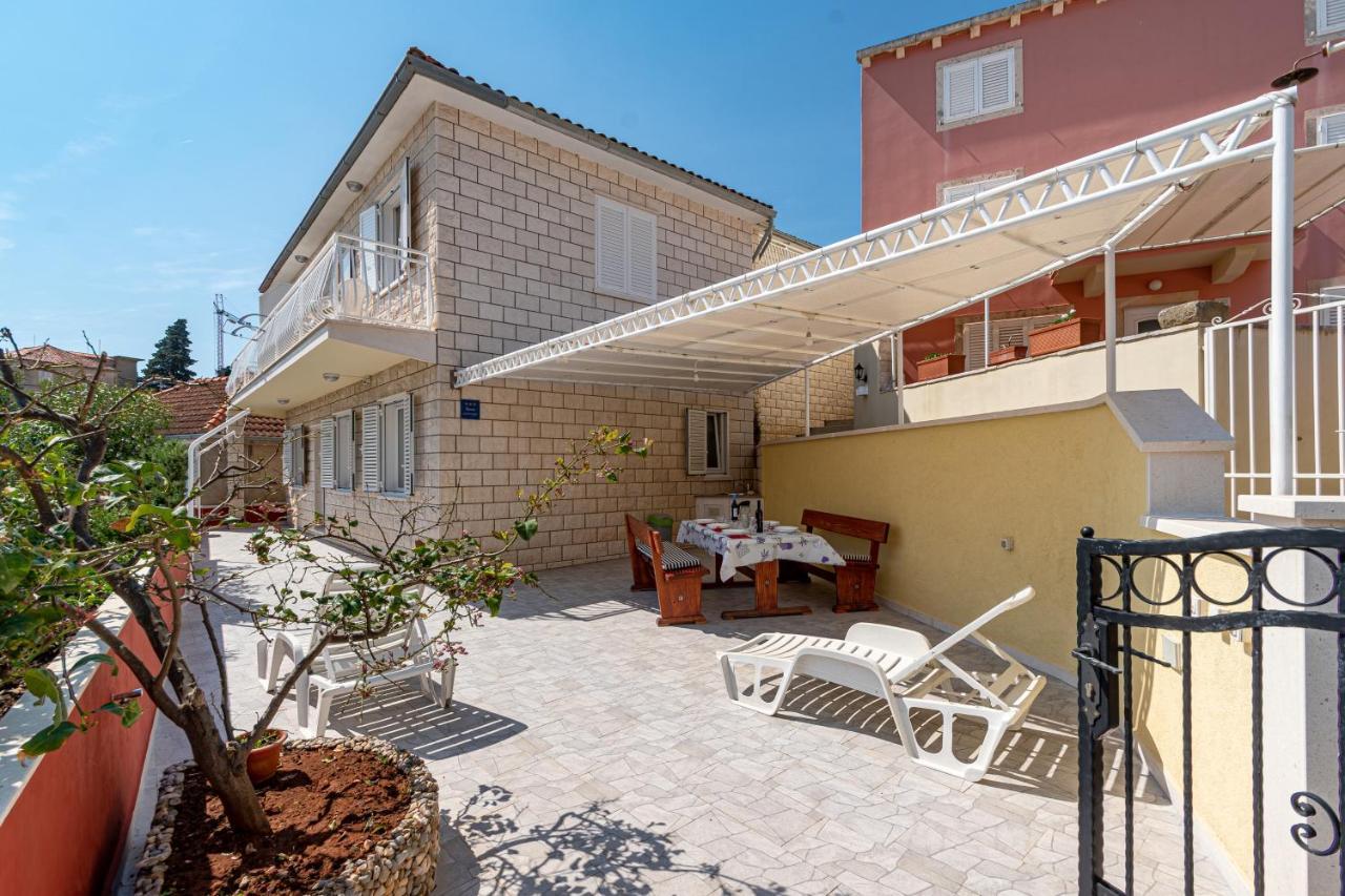 Apartments By The Sea Korcula - 10051 ภายนอก รูปภาพ