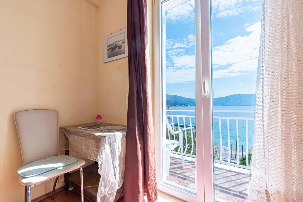 Apartments By The Sea Korcula - 10051 ภายนอก รูปภาพ